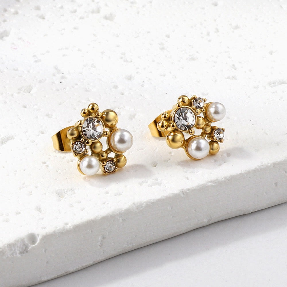 Pearl Cluster Sparkle Studs