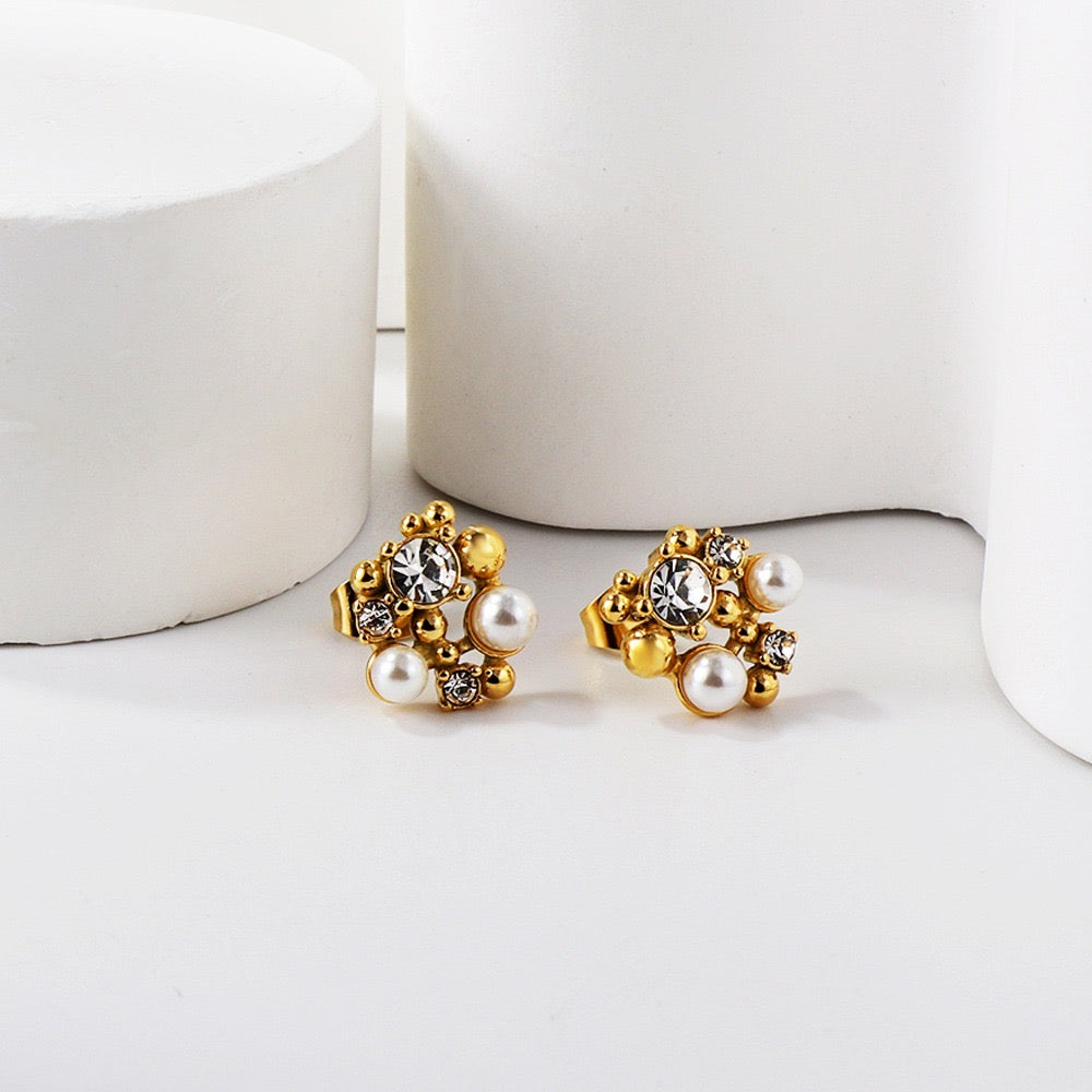 Pearl Cluster Sparkle Studs