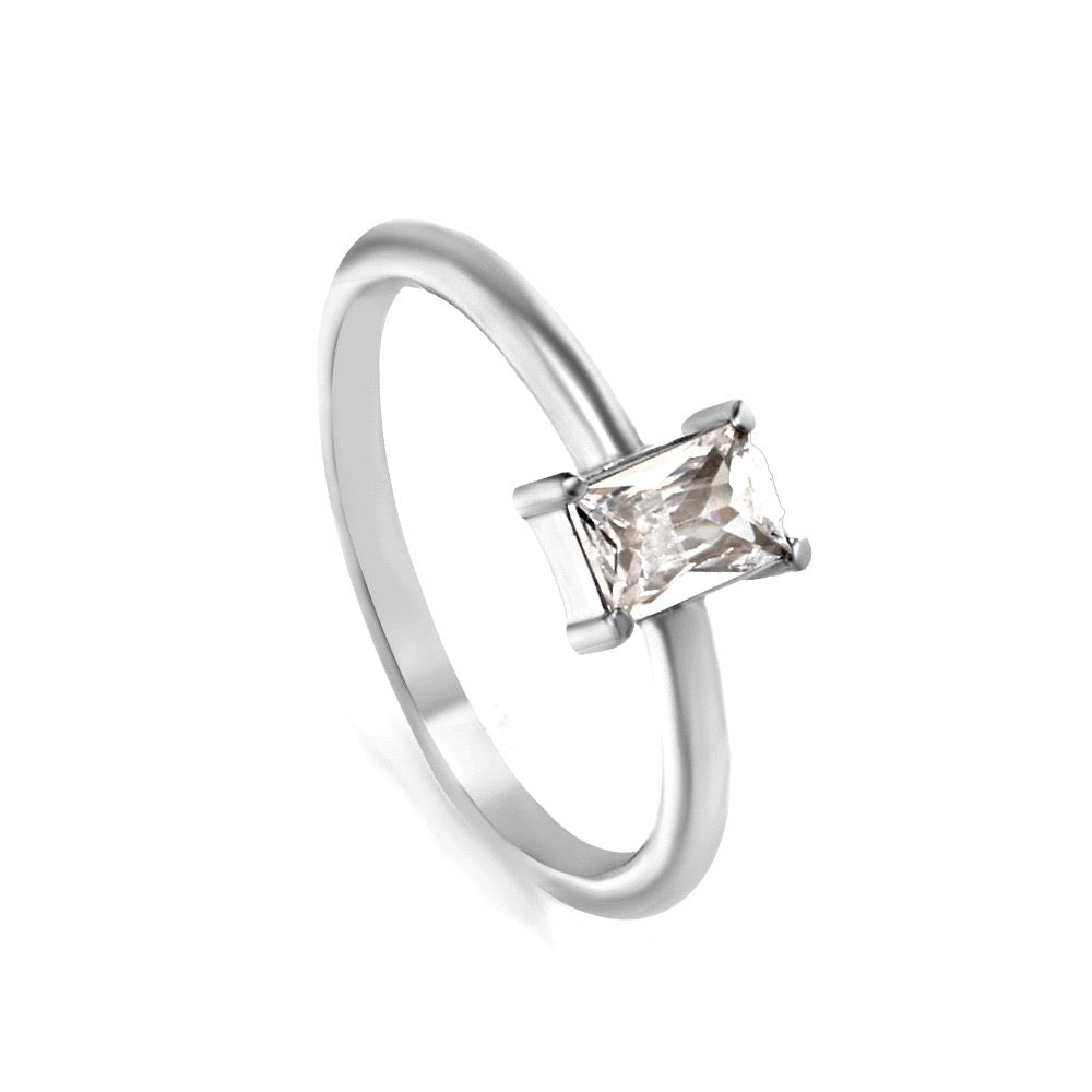 Solitaire Sparkle Ring